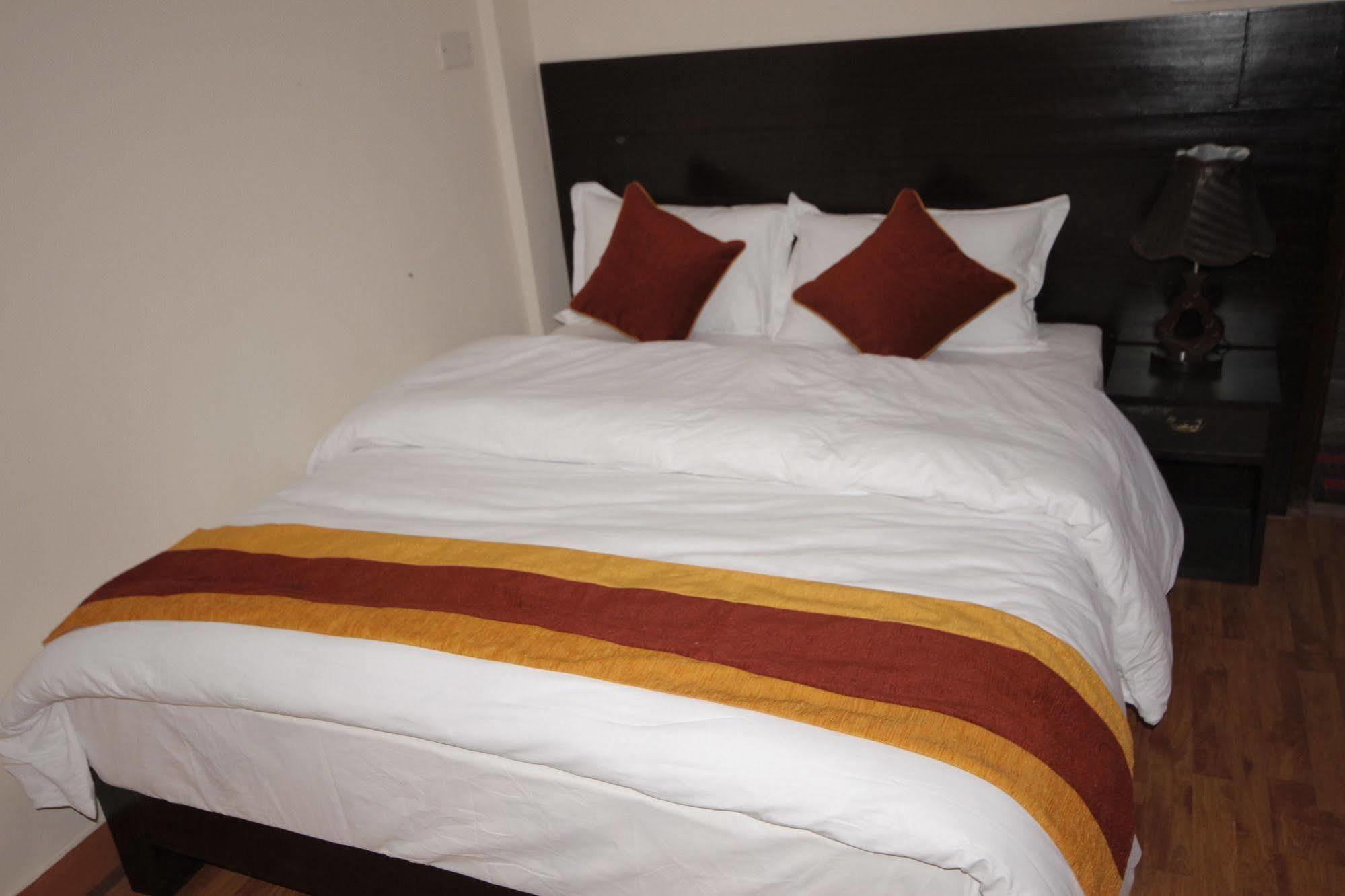 Kathmandu Sunny Hotel מראה חיצוני תמונה