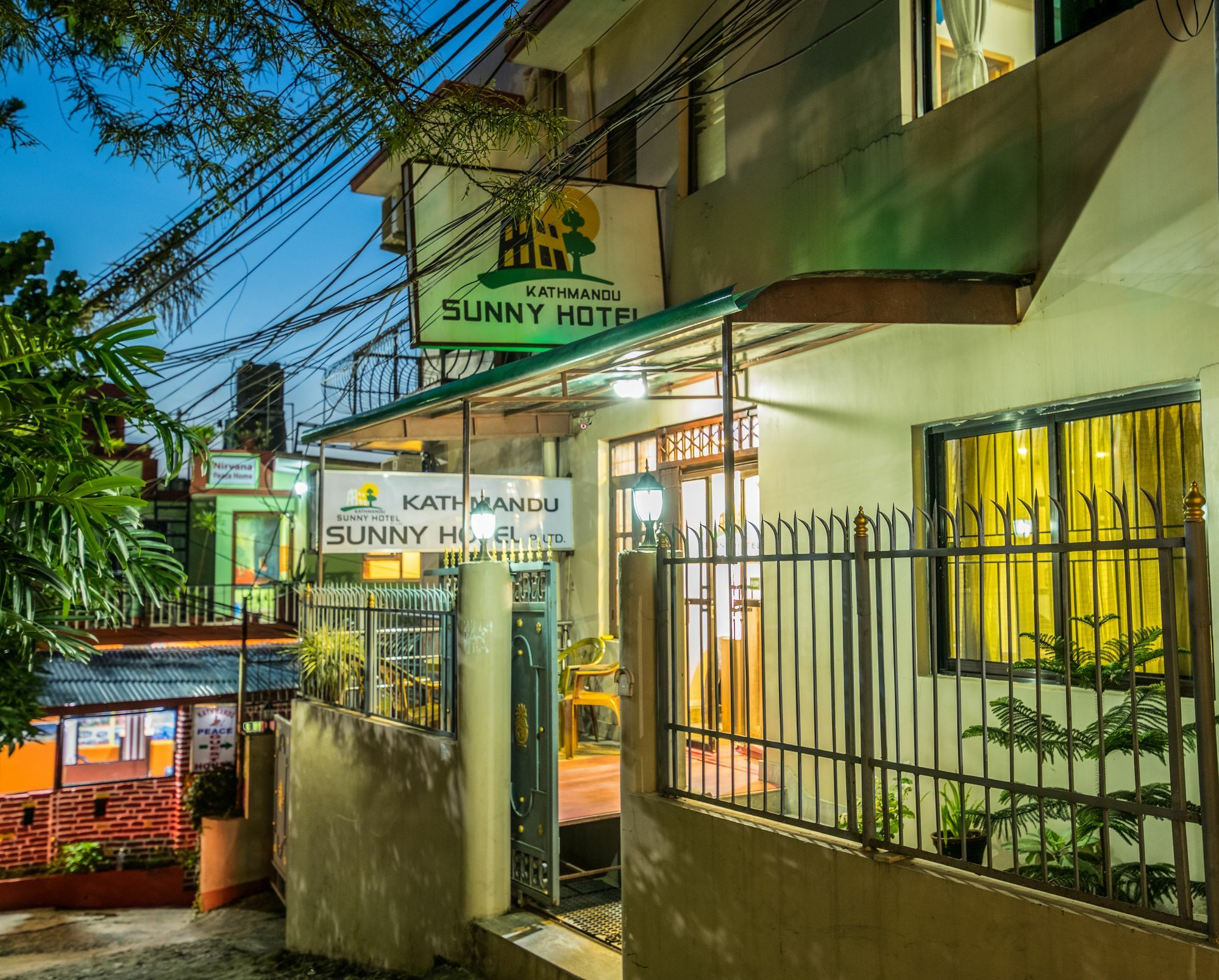Kathmandu Sunny Hotel מראה חיצוני תמונה